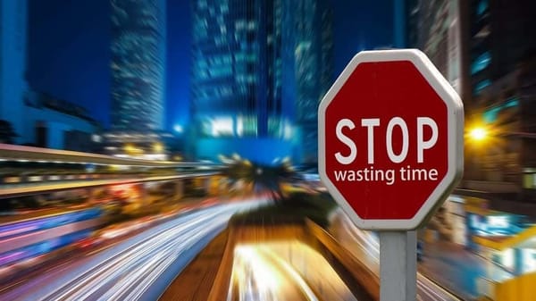 Un panneau stop, pour illustrer notre article sur les stop loss en bourse.