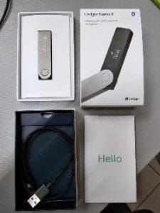 Contenu de la boîte du Ledger Nano X